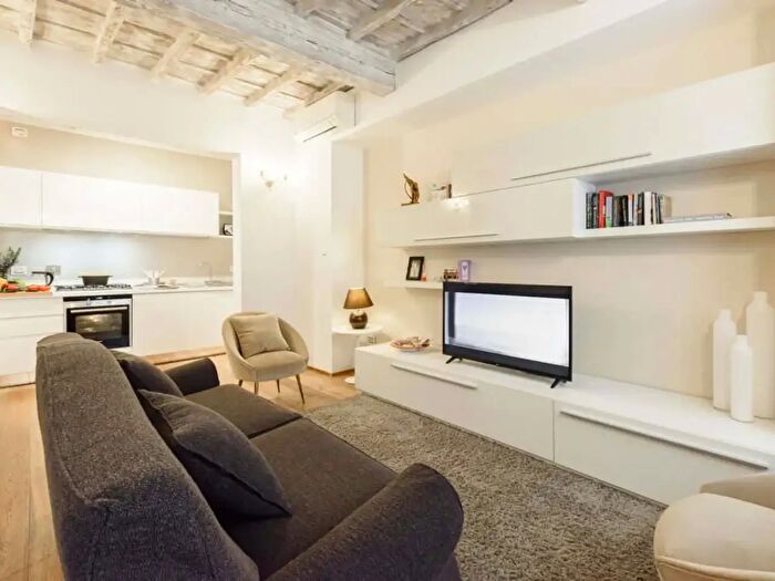 Appartamento monolocale in affitto in Via dei Pilastri, Firenze