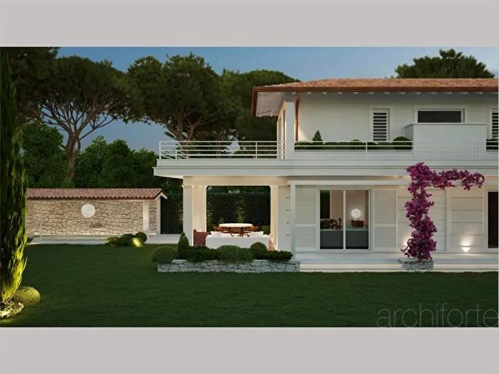 Casa in vendita in Forte Dei Marmi