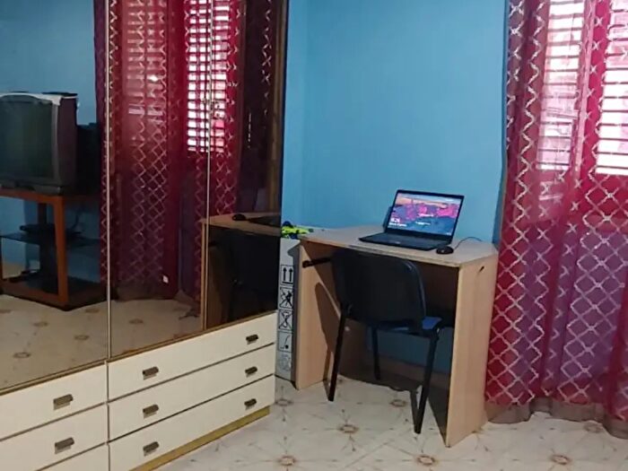 Appartamento quadrilocale in vendita in Via Maggiore Perni, Palermo