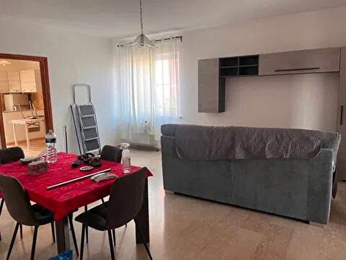 Appartamento con 5 locali in affitto in Via Gaetano Donizetti, Centro, Colleferro