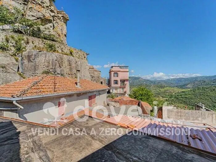 Casa monolocale in vendita in Via Maggiore Baracca, Castiglione Di Sicilia