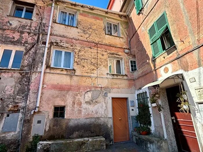 Casa quadrilocale in vendita in Piazza NS Assunta, SantOlcese