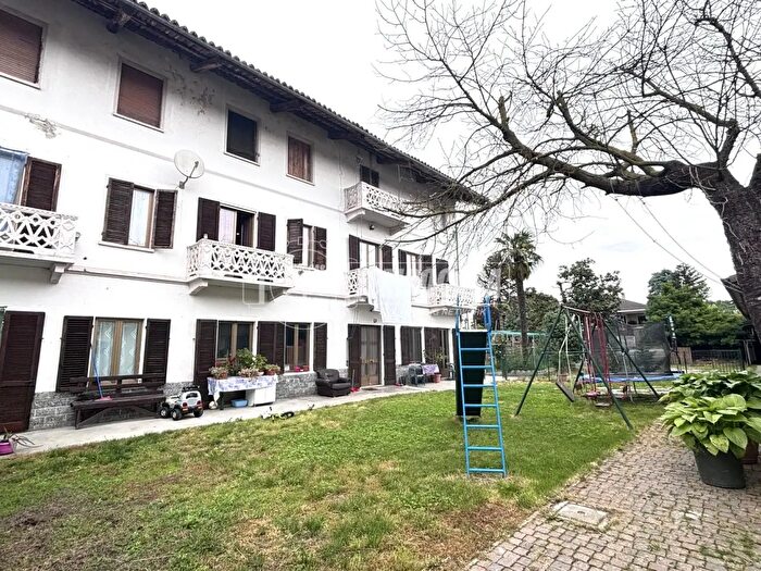 Appartamento con 7 locali in vendita in Stradale Cigliano, Vestigne