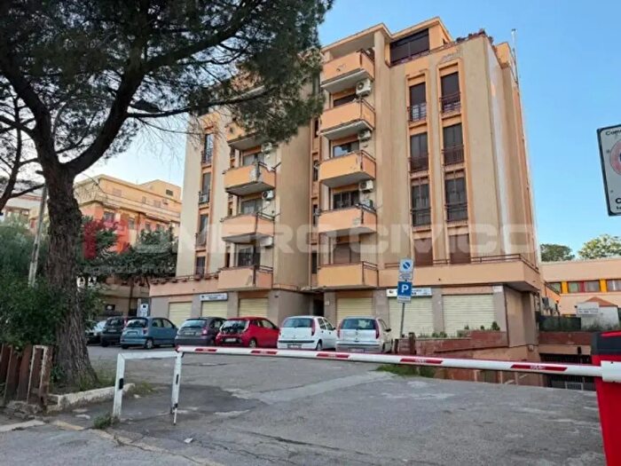 Appartamento quadrilocale in vendita in Viale Leone XIII, Foggia