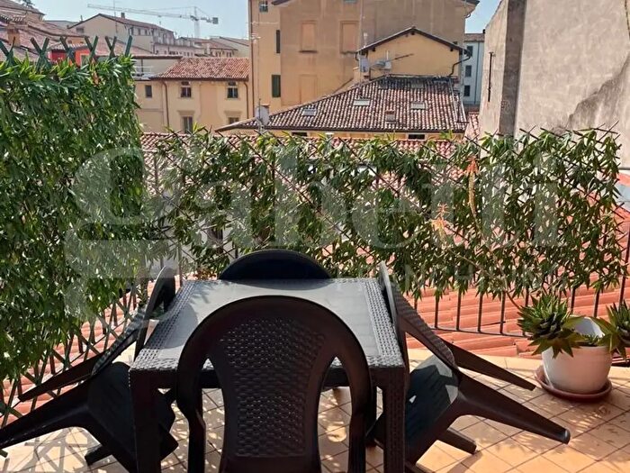 Appartamento bilocale in affitto in Via Carducci, Verona
