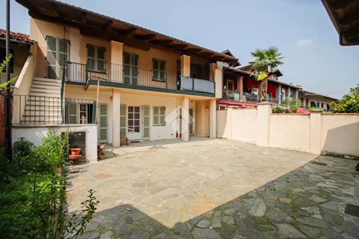 Case in Vendita e in Affitto - 3