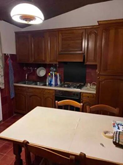 Casa quadrilocale in vendita in Frazione Palazzo, Arcevia