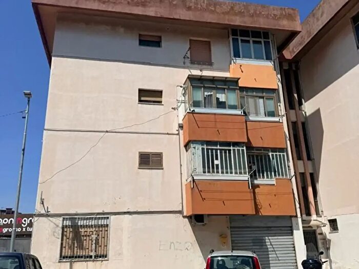 Appartamento quadrilocale in vendita in Via del Ciclo, Messina
