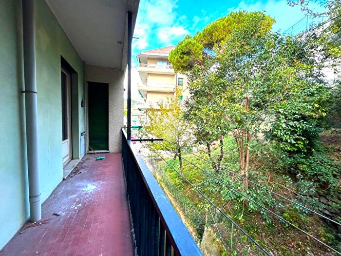 Appartamento con 5 locali in vendita in Corso Europa, Genova