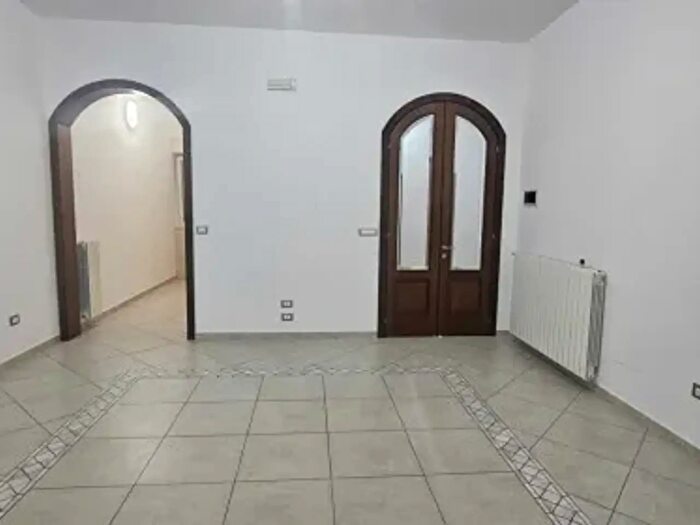 Appartamento con 5 locali in affitto in Via Parabita, Monteiasi