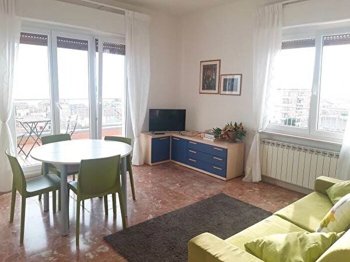Appartamento trilocale in affitto in Centro, Porto Recanati