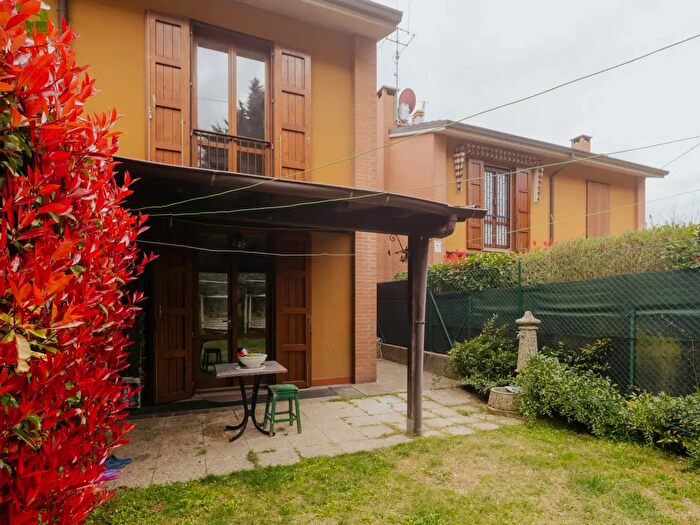 Casa con 6 locali in vendita in Monterenzio
