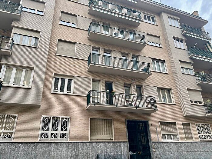 Appartamento trilocale in affitto in Via Bernardino Drovetti, Cit Turin, Torino