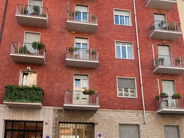 Appartamento bilocale in vendita in Via Mombasiglio, Torino