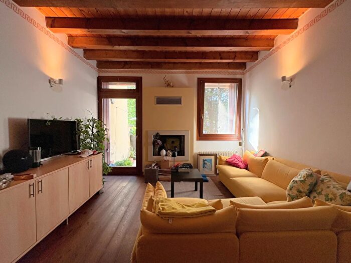 Appartamento bilocale in vendita in Via Giuseppe Mazzini, Schio