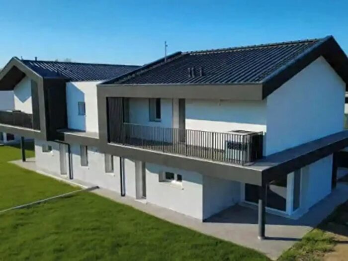 Casa con 6 locali in vendita in Via Roncon, Albignasego