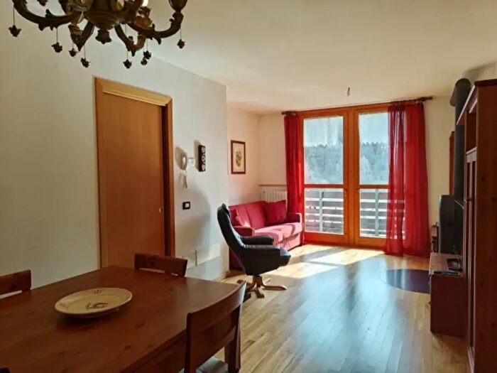 Appartamento trilocale in vendita in Località Vassalini, Chiesa In Valmalenco