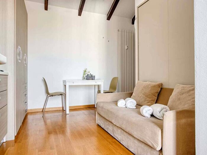 Appartamento in affitto in Via Goffredo Mameli, Indipendenza, Milano