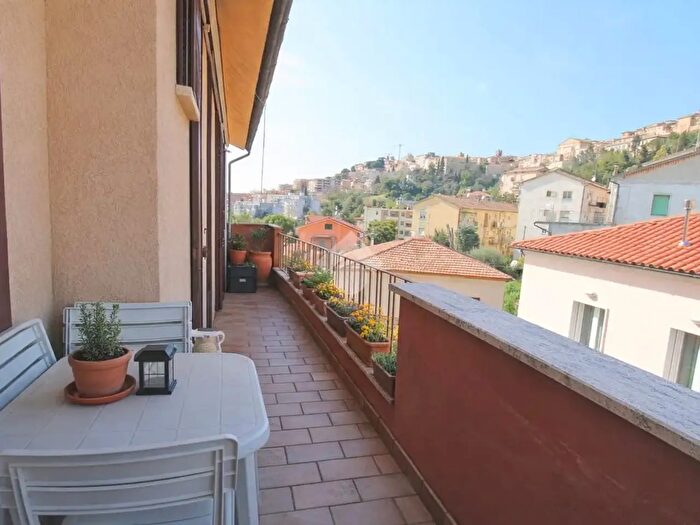 Appartamento trilocale in vendita in Via Tiziano, Osimo