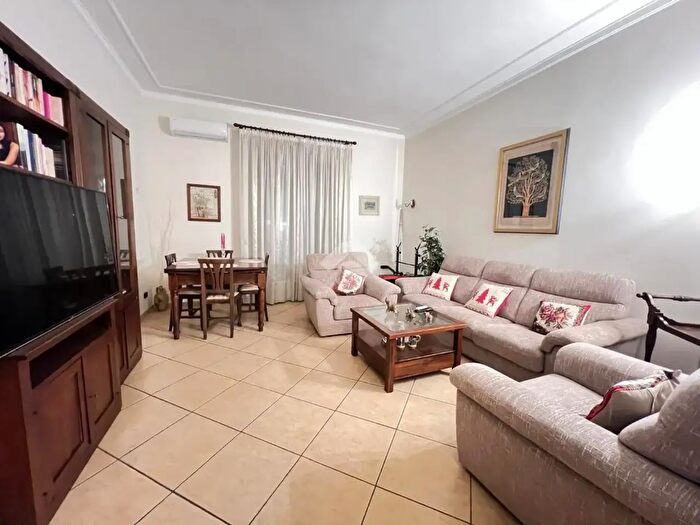 Appartamento quadrilocale in vendita in Via Aosta, Catania