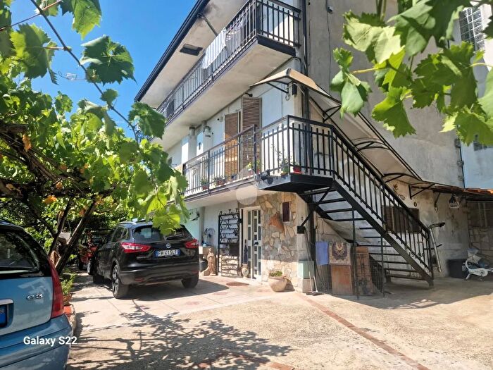 Casa con 5 locali in vendita in Via Cogliandro, Marano Principato
