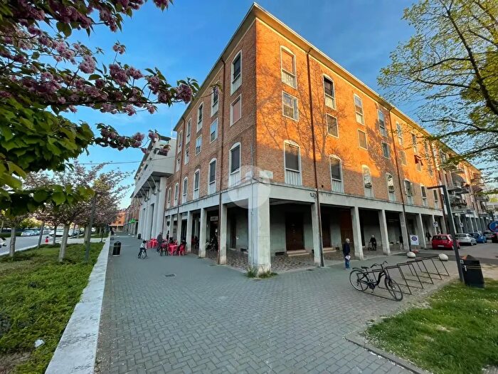 Appartamento bilocale in vendita in Piazza Bruno Buozzi, Ferrara