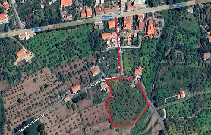 Casa quadrilocale in vendita in Contrada Malapezza Messina, Messina