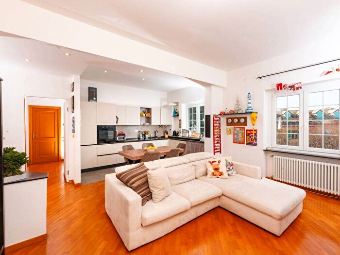 Appartamento quadrilocale in affitto in Via Montallegro, Albaro, Genova