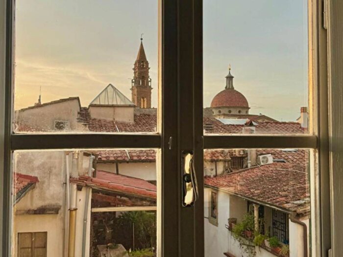 Appartamento trilocale in affitto in Sdrucciolo dei Pitti, Ponte Vecchio Pitti, Firenze