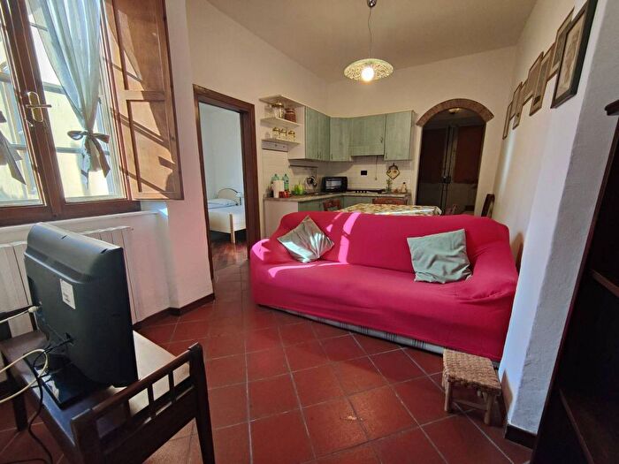 Appartamento trilocale in affitto in Via S Lorenzo Pisa PI Italia, San Francesco, Pisa