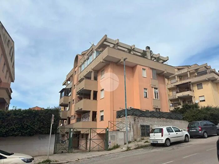 Appartamento con 5 locali in vendita in Via Volontè, Sassari