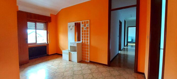 Appartamento con 6 locali in vendita in Via Roma, Muzzana Del Turgnano