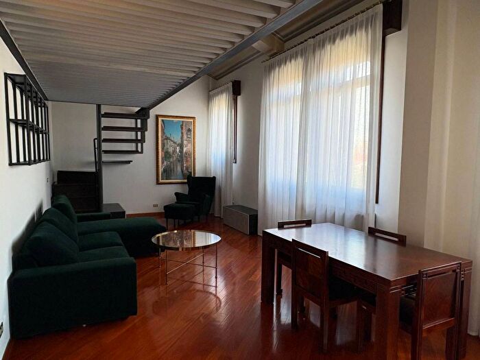 Casa trilocale in affitto in Corso Vittorio Emanuele II, Prato della Valle Pontecorvo, Padova