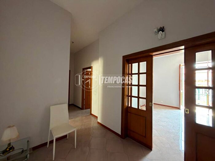 Appartamento con 5 locali in affitto in Via felice bisazza, Centro Storico, Messina