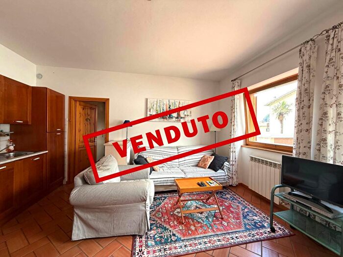 Appartamento bilocale in vendita in Via Cacciatori delle Alpi, Novate Mezzola