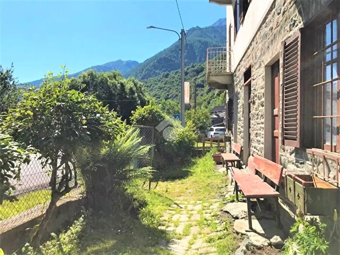 Case in Vendita e in Affitto - 2