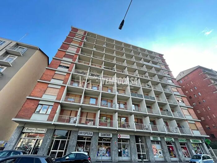 Appartamento trilocale in vendita in Piazza Stampalia, Torino