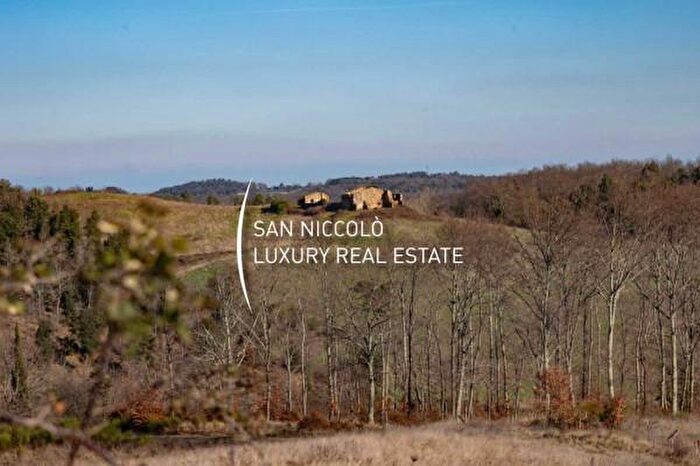 Casa con 6 locali in vendita in San Gimignano