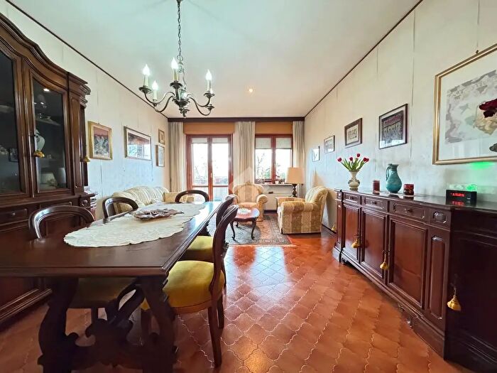 Appartamento quadrilocale in vendita in Via Natisone, Udine