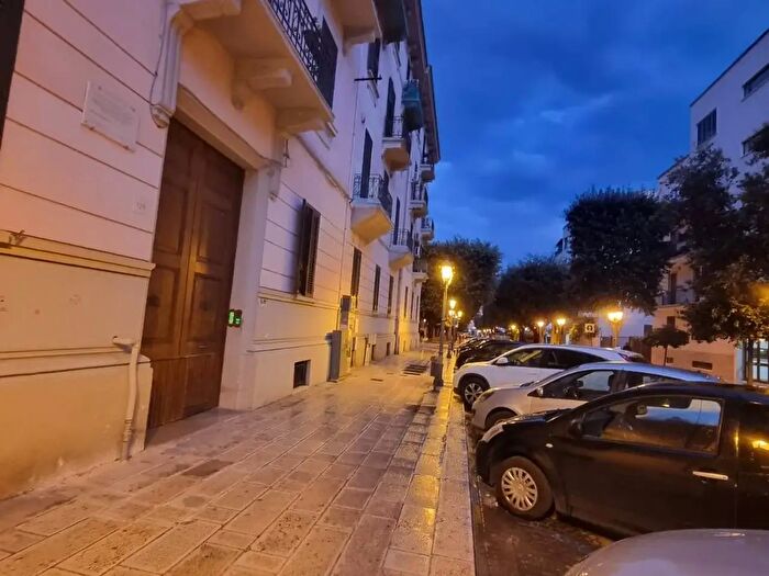 Appartamento quadrilocale in vendita in Via Federico di Palma, Taranto