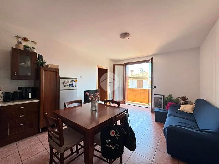 Appartamento bilocale in affitto in Via Levata, Curtatone