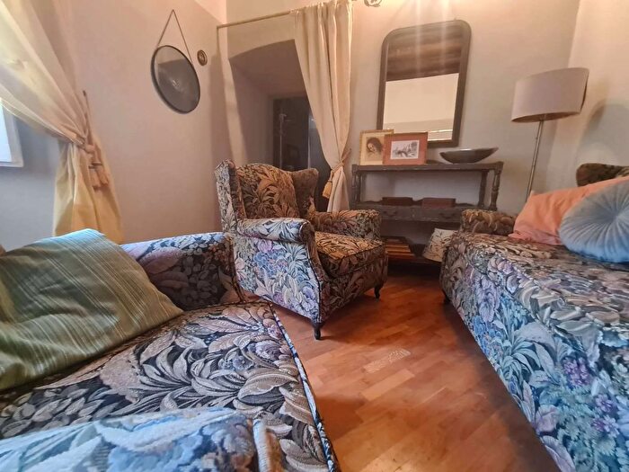 Appartamento bilocale in vendita in Piazza Torre dellOlio, Spoleto