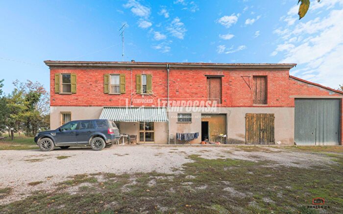 Casa con 7 locali in vendita in Via Argine San Paolo, Massa Lombarda