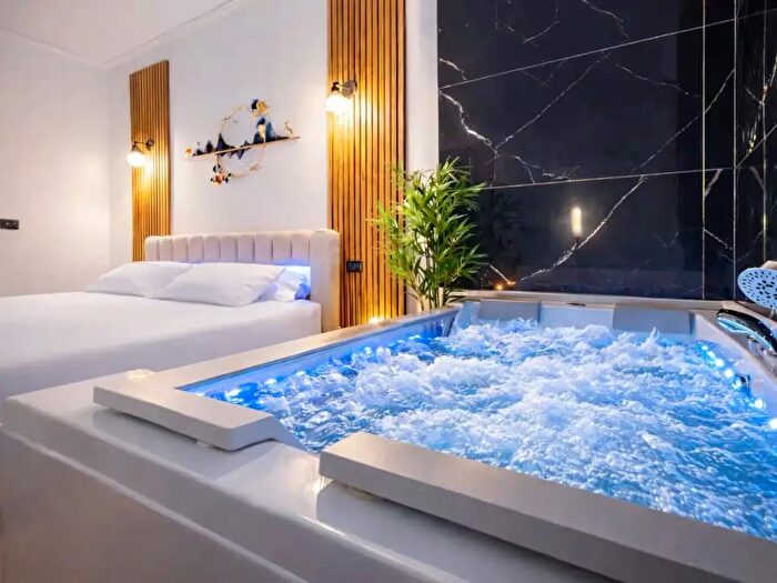 Appartamento bilocale in vendita in Via Aosta, Torino