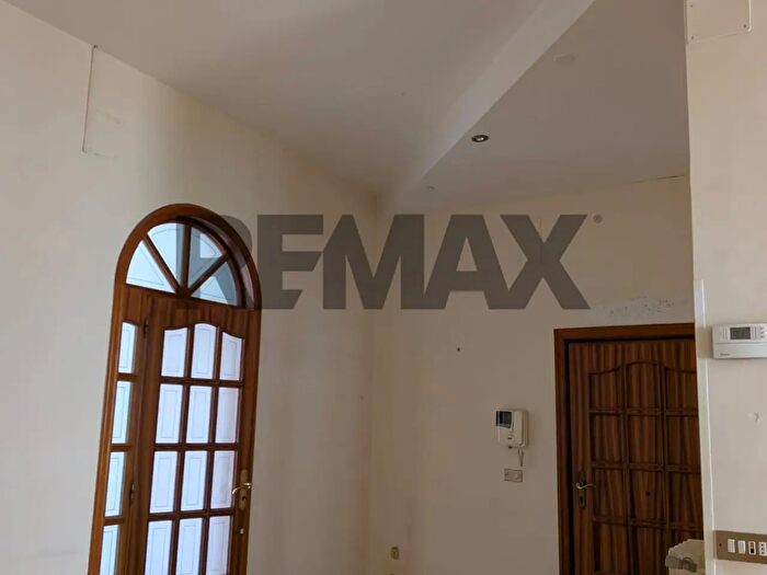Appartamento trilocale in affitto in Via Francesco Petrelli, Bari