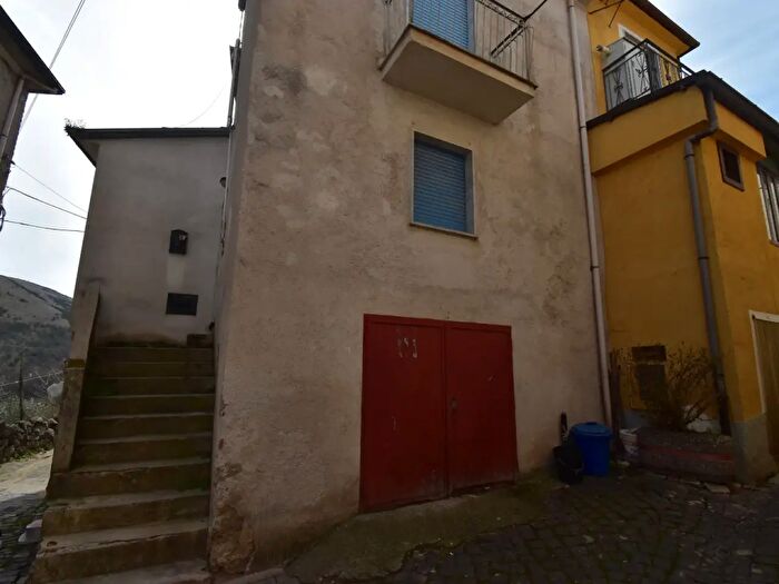 Appartamento trilocale in vendita in Via Firenze, Monte San Giacomo