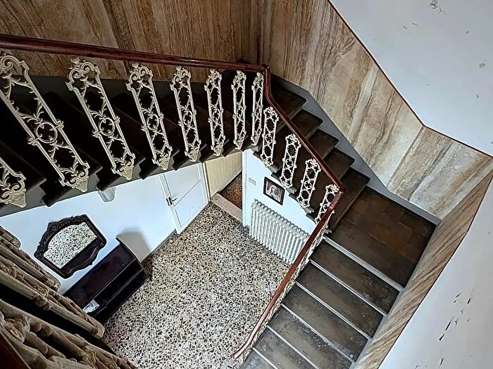Casa con 7 locali in vendita in a Emilio Bardini, Empoli