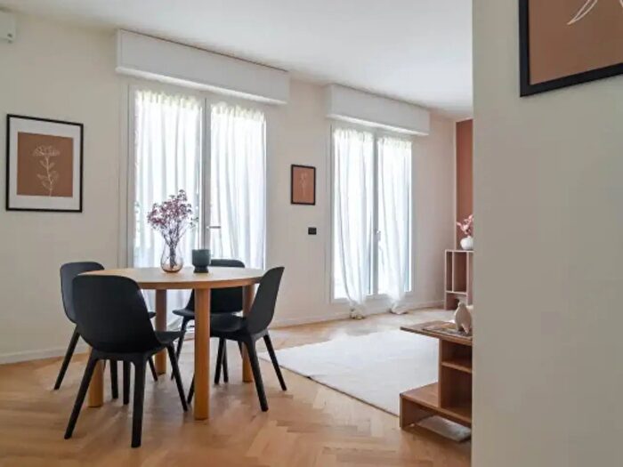 Appartamento trilocale in vendita in Via Melette, Milano