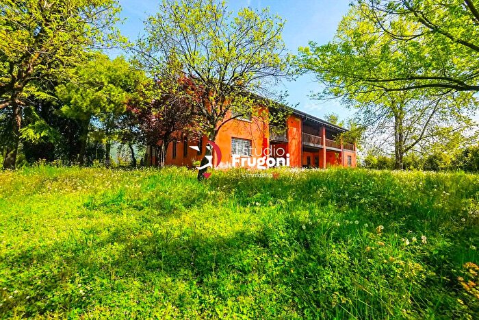 Casa con 10 locali in vendita in Gavardo