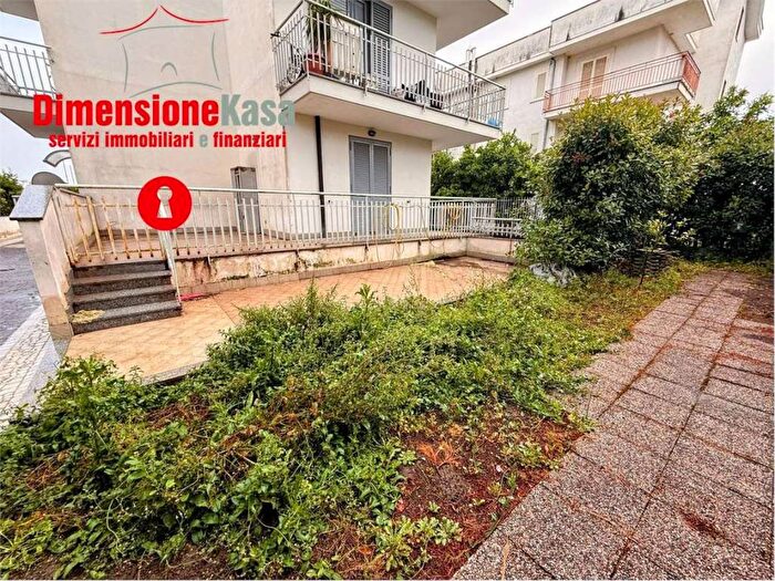 Appartamento quadrilocale in affitto in via san francesco, Cimitile